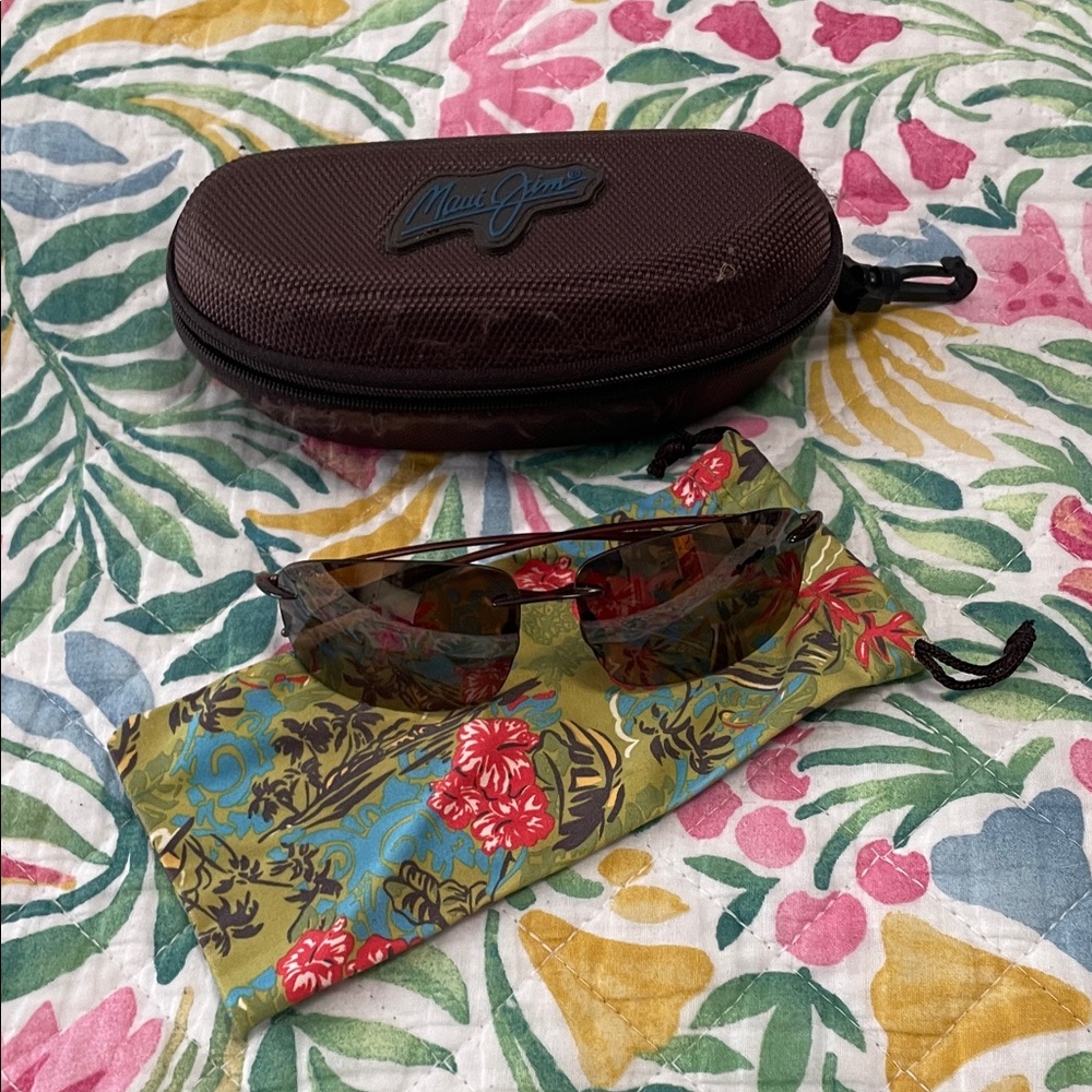 Maui Jim Brown Sunglasses with Floral Pouch